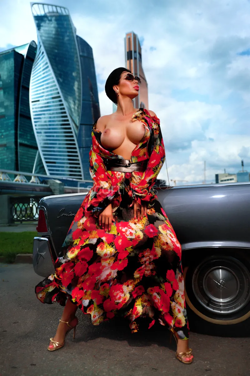 Escorts Russia Violetta