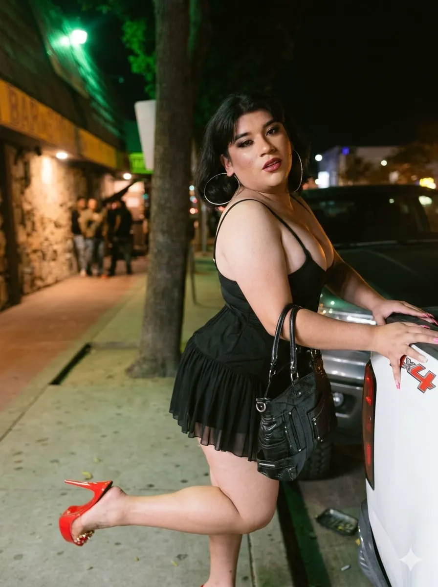 Escorts San Diego, California Domenica Montero 250