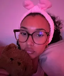 Escorts Nepean, Ontario Lilly