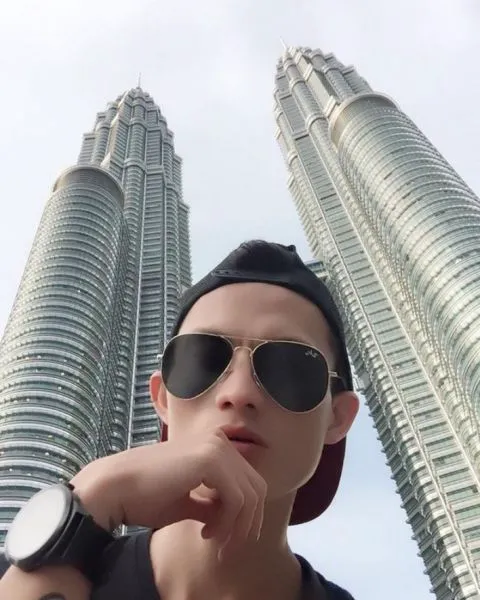 Escorts Denpasar, Indonesia Slimhotboy