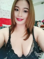 Escorts Abu Dhabi, United Arab Emirates Amy