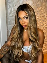 Escorts London, England Kettelyn Vitoria