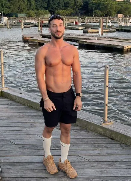 Escorts New York City, New York MatuM