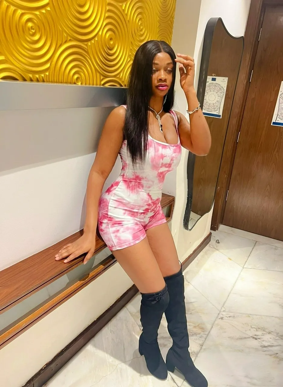 Escorts Lagos, Nigeria Olivia