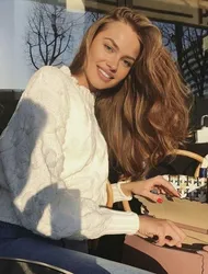 Escorts Paris, France BRIGGS