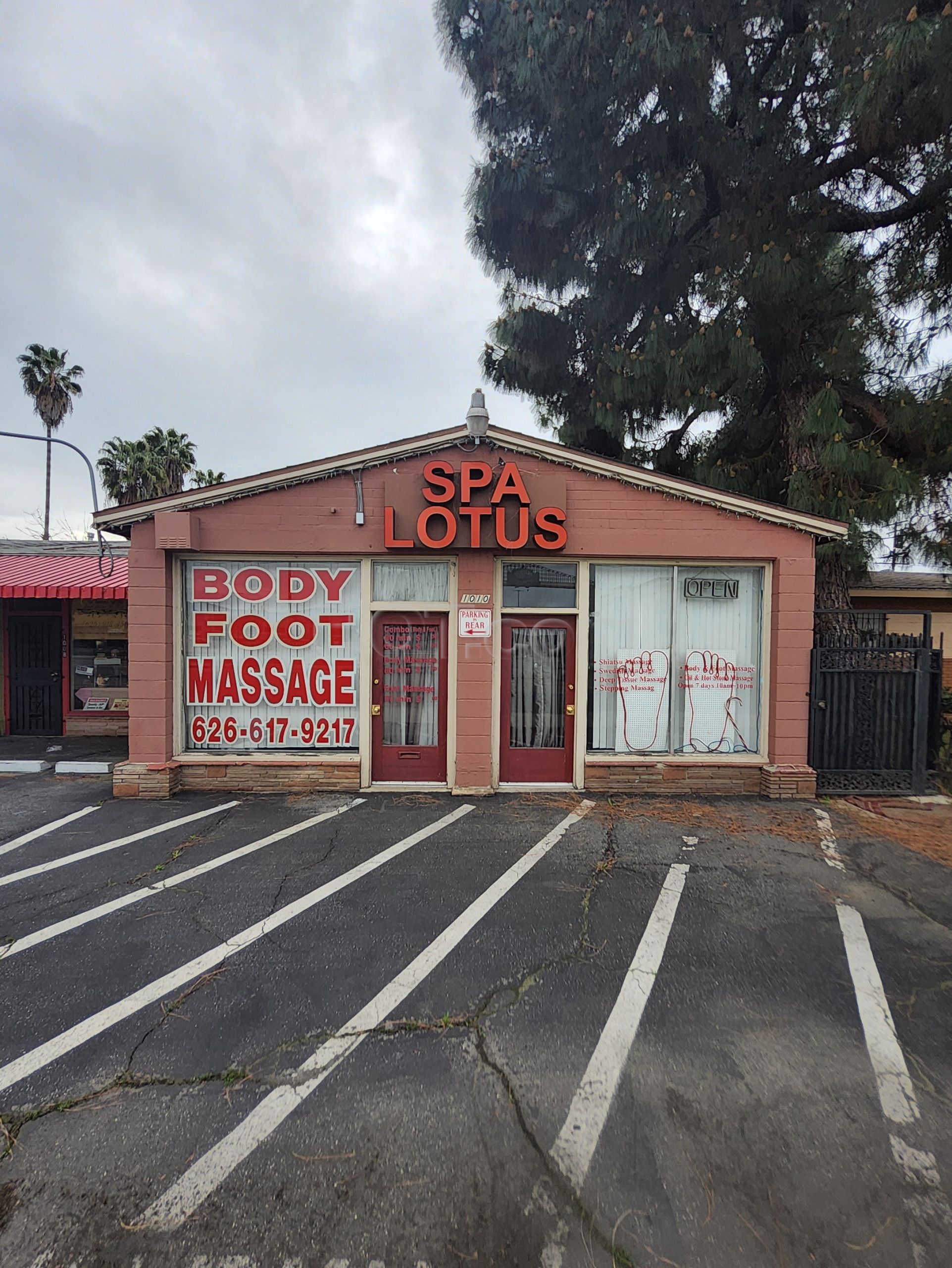 West Covina, California Lotus Spa