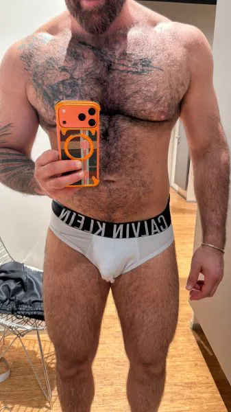 Escorts Amsterdam, Netherlands DomHairy