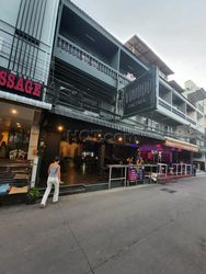 Beer Bar Pattaya, Thailand Voodoo Bar