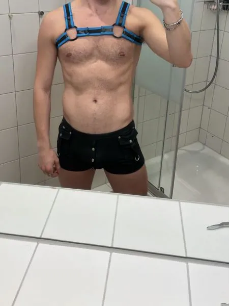 Escorts London, England ItalianBoyTeo