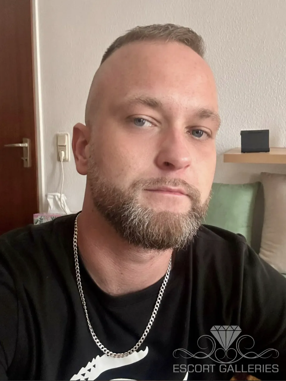 Escorts Koeln, Germany Dominik