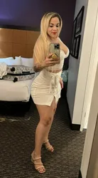 Escorts Raleigh, North Carolina Delicious Latina curvy and sexy