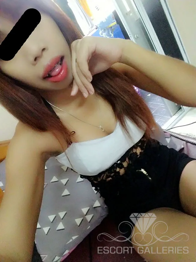 Escorts Bangkok, Thailand Petite Ying