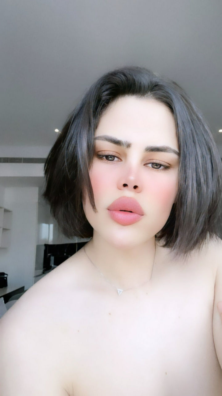 Escorts Riyadh, Saudi Arabia قموري ليدي بوي big dick