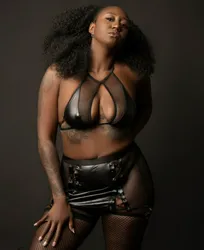 Escorts Savannah, Georgia Treat yourself to someone sweet 🍫