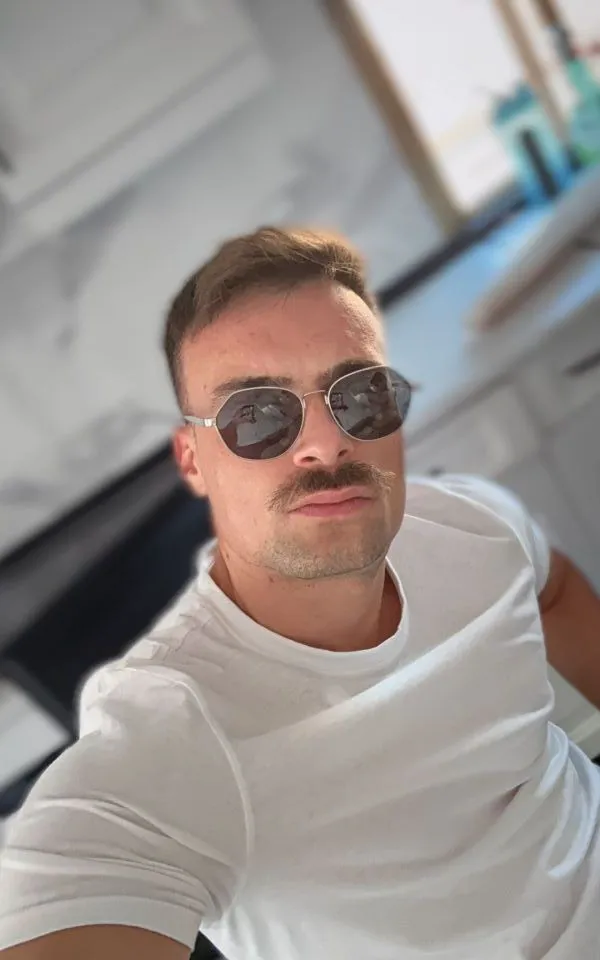 Escorts Madrid, Spain BOYNEXTDOORMXGR