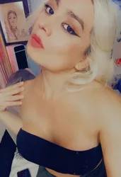 Escorts Long Island City, New York Westbury