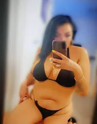 Escorts Vancouver, British Columbia Alizeah