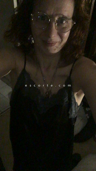 Escorts Lille, France Femme