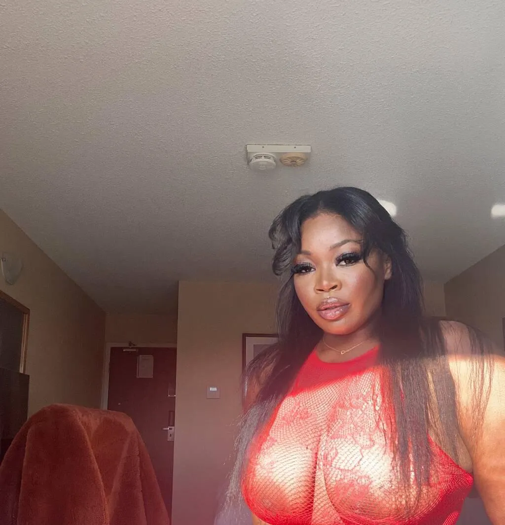 Escorts Niagara Falls, Ontario Abigail Thompson