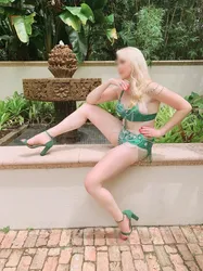 Escorts Tampa, Florida VIP Claire Carraway