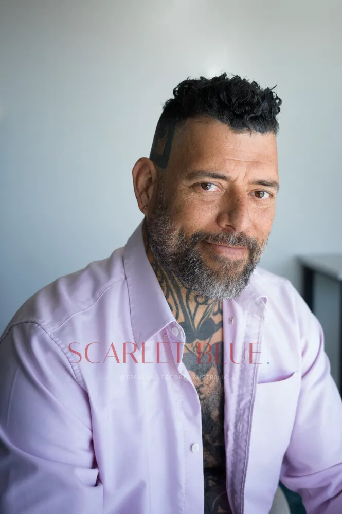 Escorts Perth, Australia Salvador Darling - male Escort 


