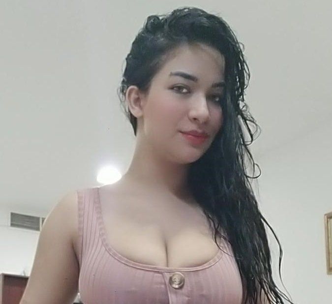 Escorts Al Ain City, United Arab Emirates Tina Busty Girl