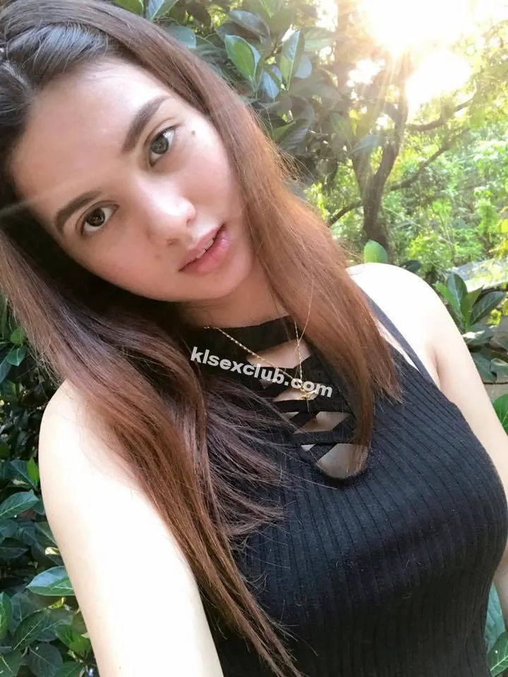 Escorts Kuala Lumpur, Malaysia Enjoy Best Time of Your Life Busty Escort Girl Book Appointment Now