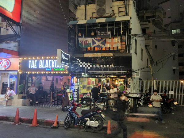Beer Bar / Go-Go Bar Bangkok, Thailand Chequers