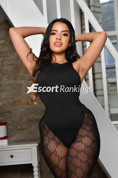 Escorts Lamoda