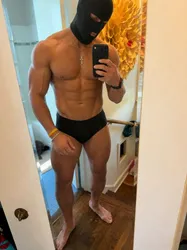 Escorts Des Plaines, Illinois Dadmuscles