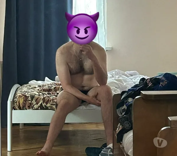 Escorts Cardiff, Wales hairy chest, talented lips, masc energy. Regular meets
