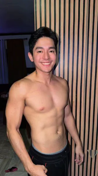 Escorts Manila, Philippines PrettyBoiSimon