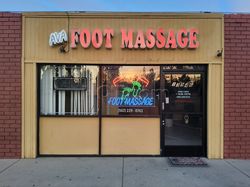 La Mirada, California Ava Foot Massage