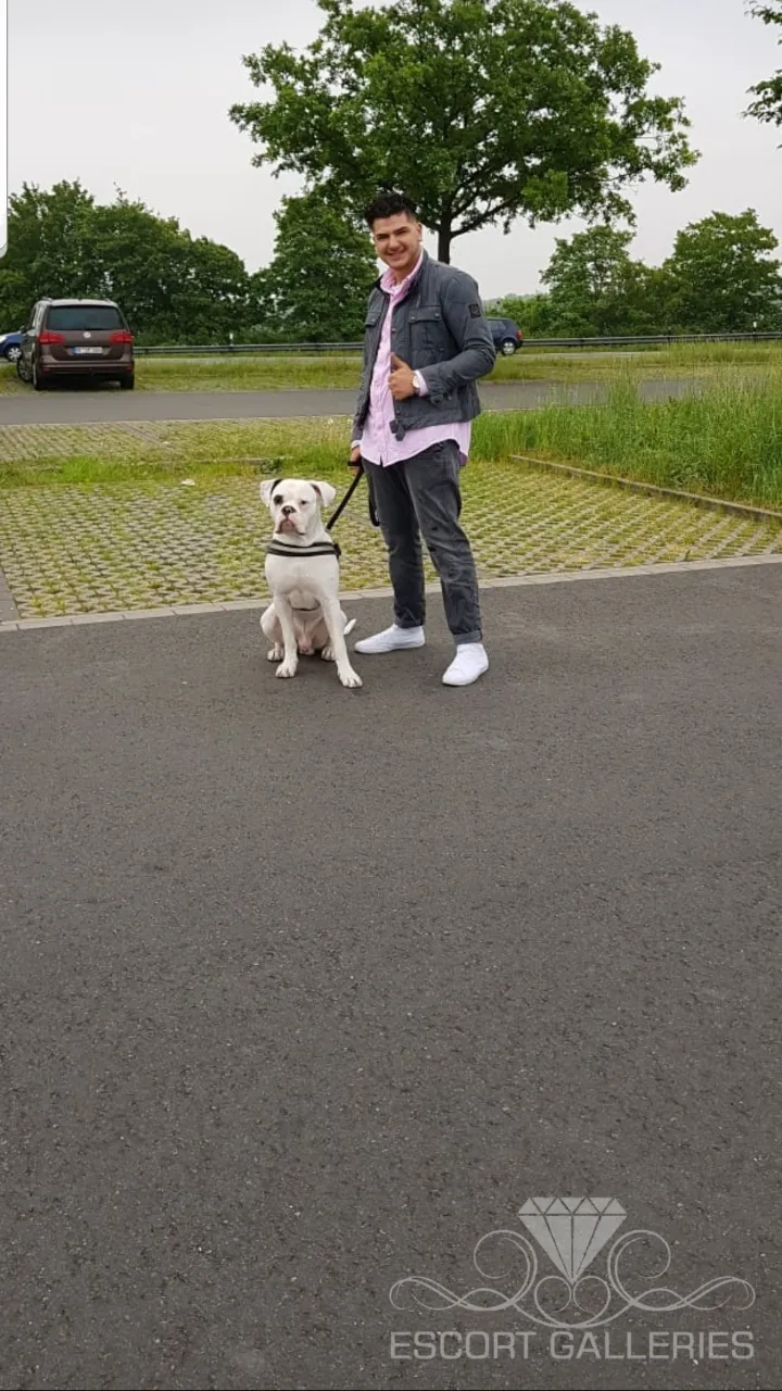 Escorts Essen, Germany null