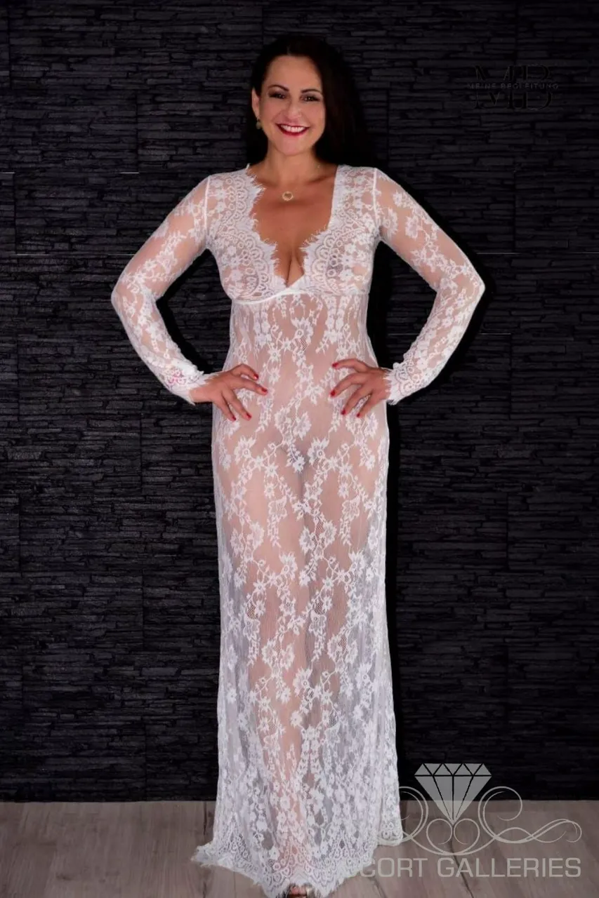 Escorts Stuttgart, Germany Stella