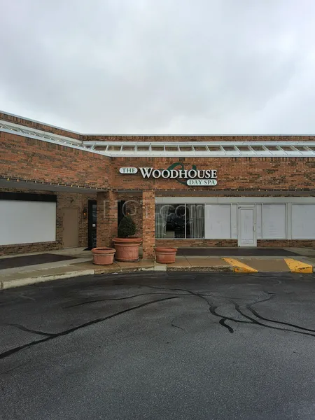 Massage Parlors Fort Wayne, Indiana Woodhouse Spa - Fort Wayne