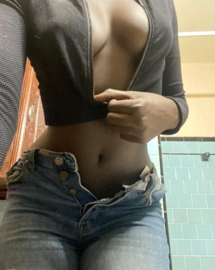 Escorts Rochester, New York Chocolate 🤎