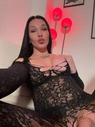 Escorts Burbank, California Marycute