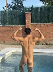 Escorts Berlin, Germany Soy_bruno