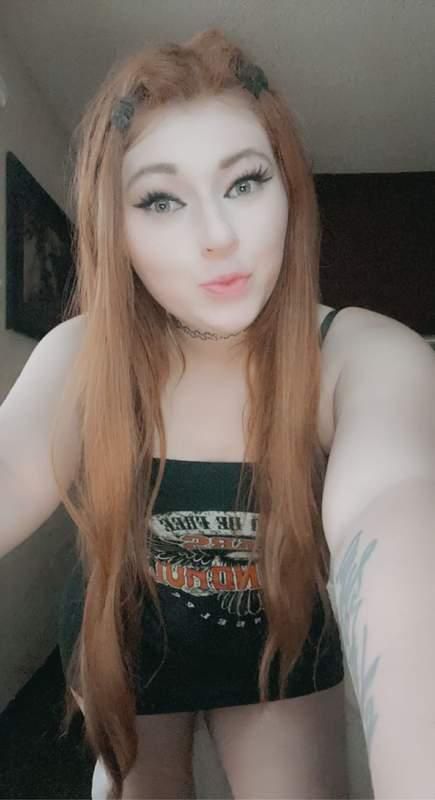 Escorts Port Huron, Michigan Upscaled Red head big booty babe here to please 🥵💋😈