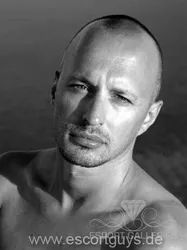 Escorts Dusseldorf, Germany null