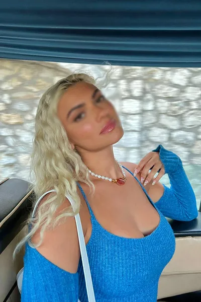 Escorts Berlin, Germany Mirella