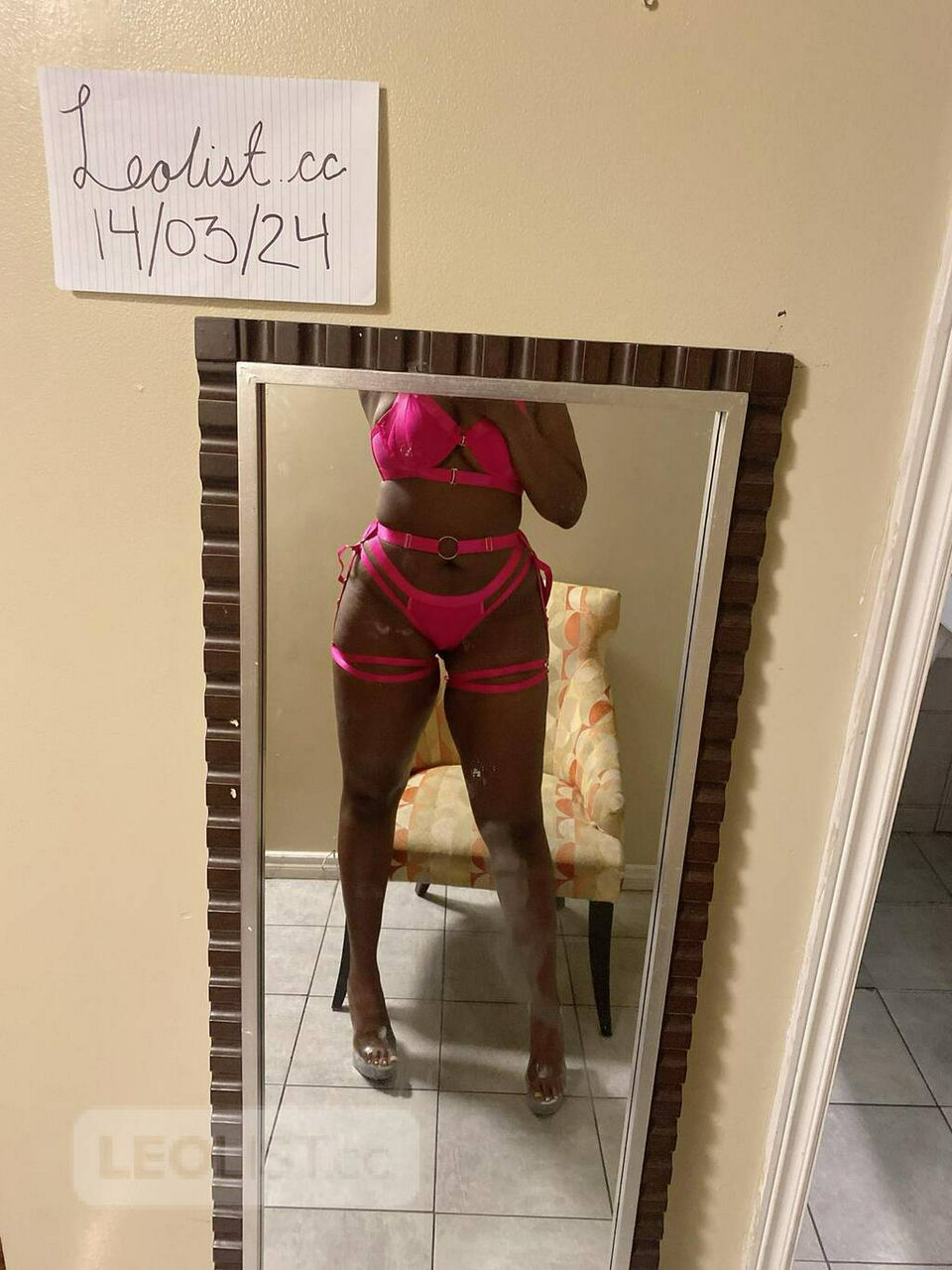 Escorts London, Ontario sexy ebony doll freaky & WETT sexy flirty fun! Ins &out