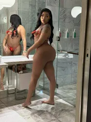 Escorts Washington, District of Columbia 🟡💝💖🟢Hi, I’m Reyna I’m new to the area. 100% Latin, available