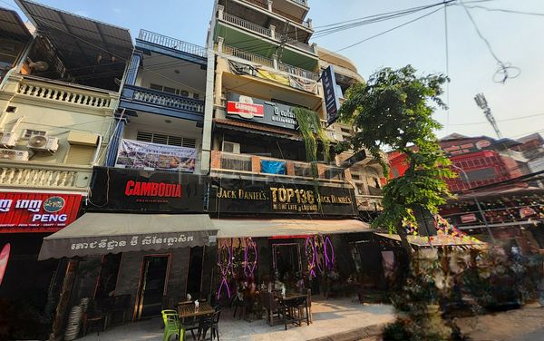 Beer Bar / Go-Go Bar Phnom Penh, Cambodia Top 136