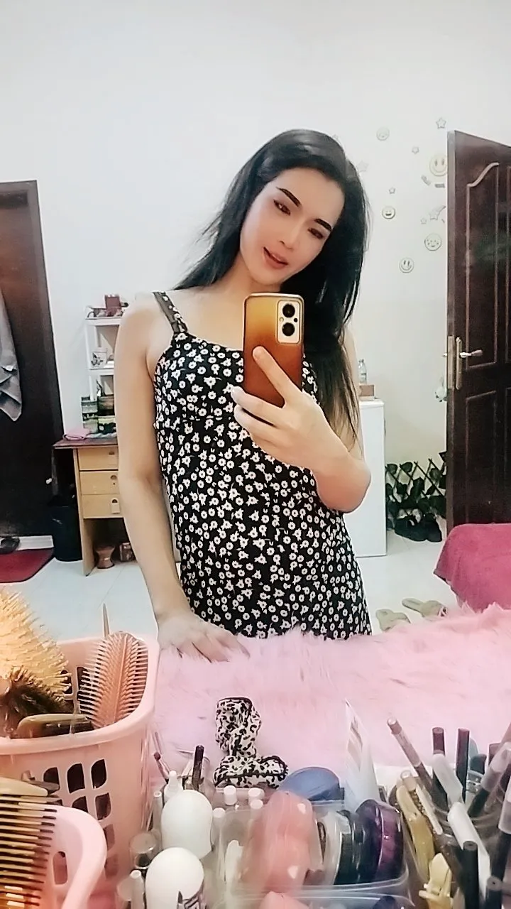 Escorts Muscat, Oman Jeny Ladyboy