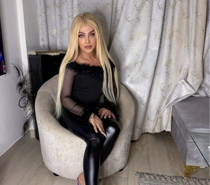 Escorts Leicester, England Trans laidy boy only top dominatrix Queen incall outtcall