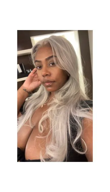 Escorts Queens, New York Play with Staci