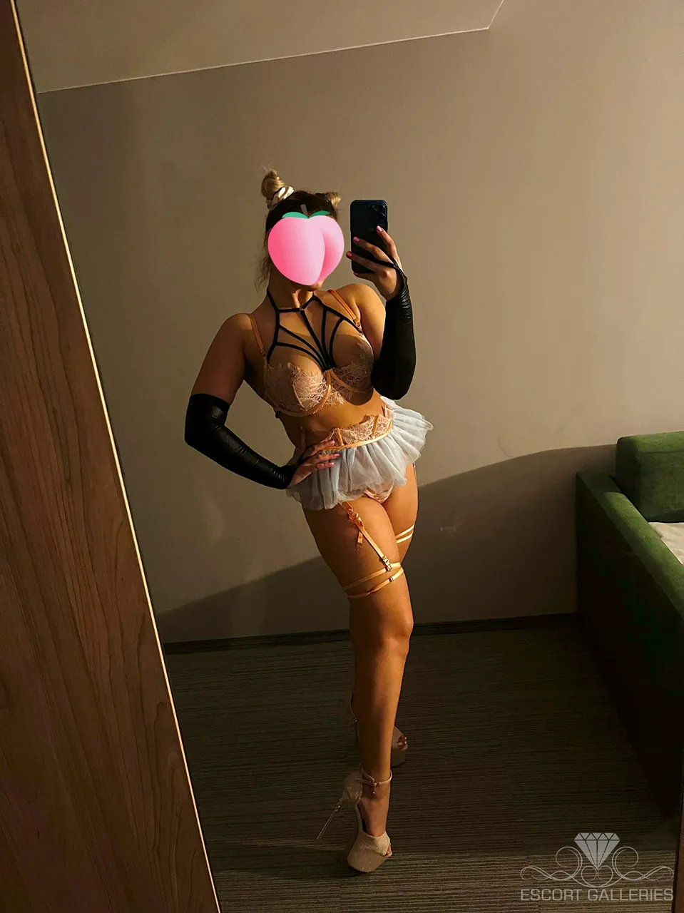 Escorts Russia Couple-Bi