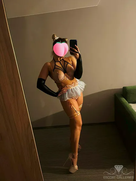 Escorts Russia Couple-Bi